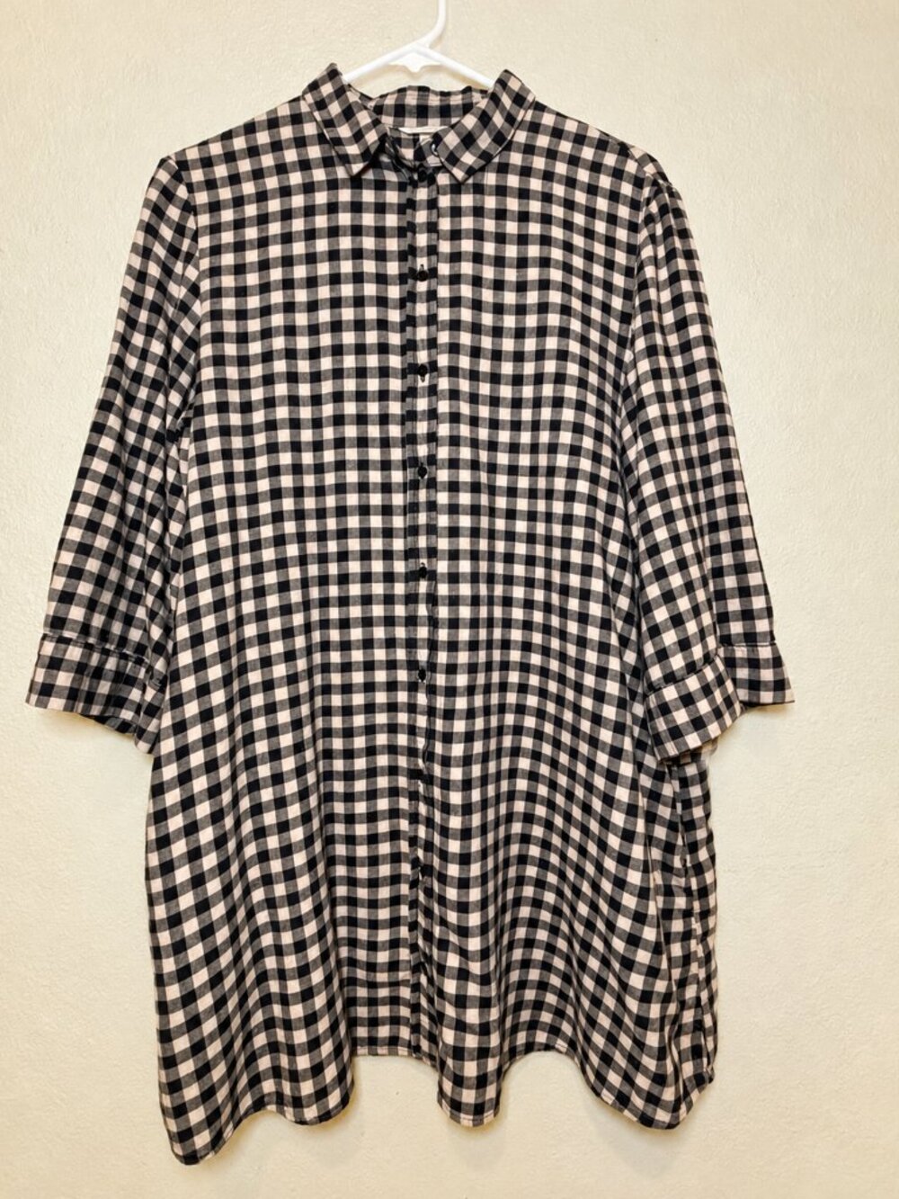 H&M Women's Gingham Button-Up Shirt Size 8 (US) Pink & Black 3/4 Sleeve Casual